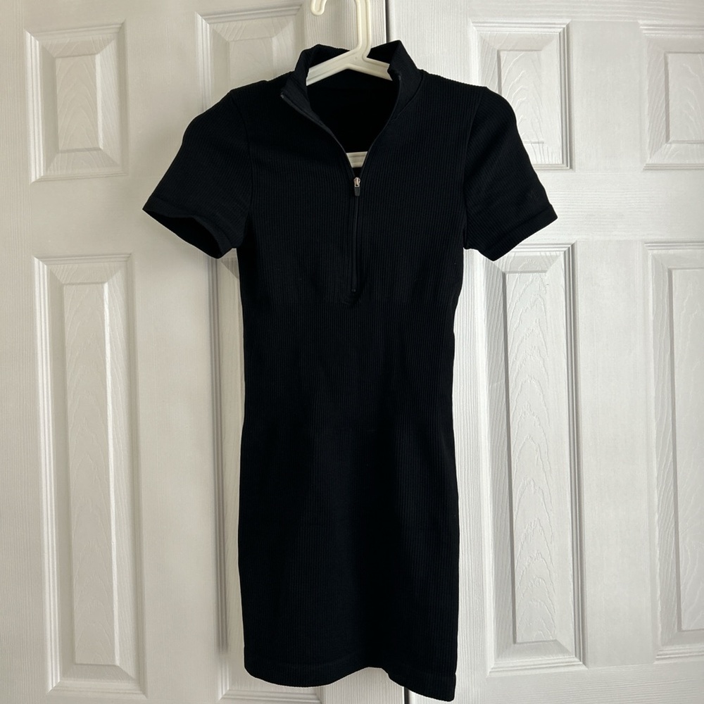 Chic Black Zip-Up Mini Dress